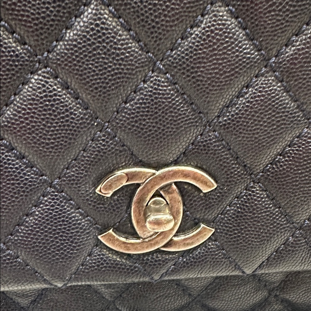 Navy blue Chanel coco handle - Picture 3 of 13